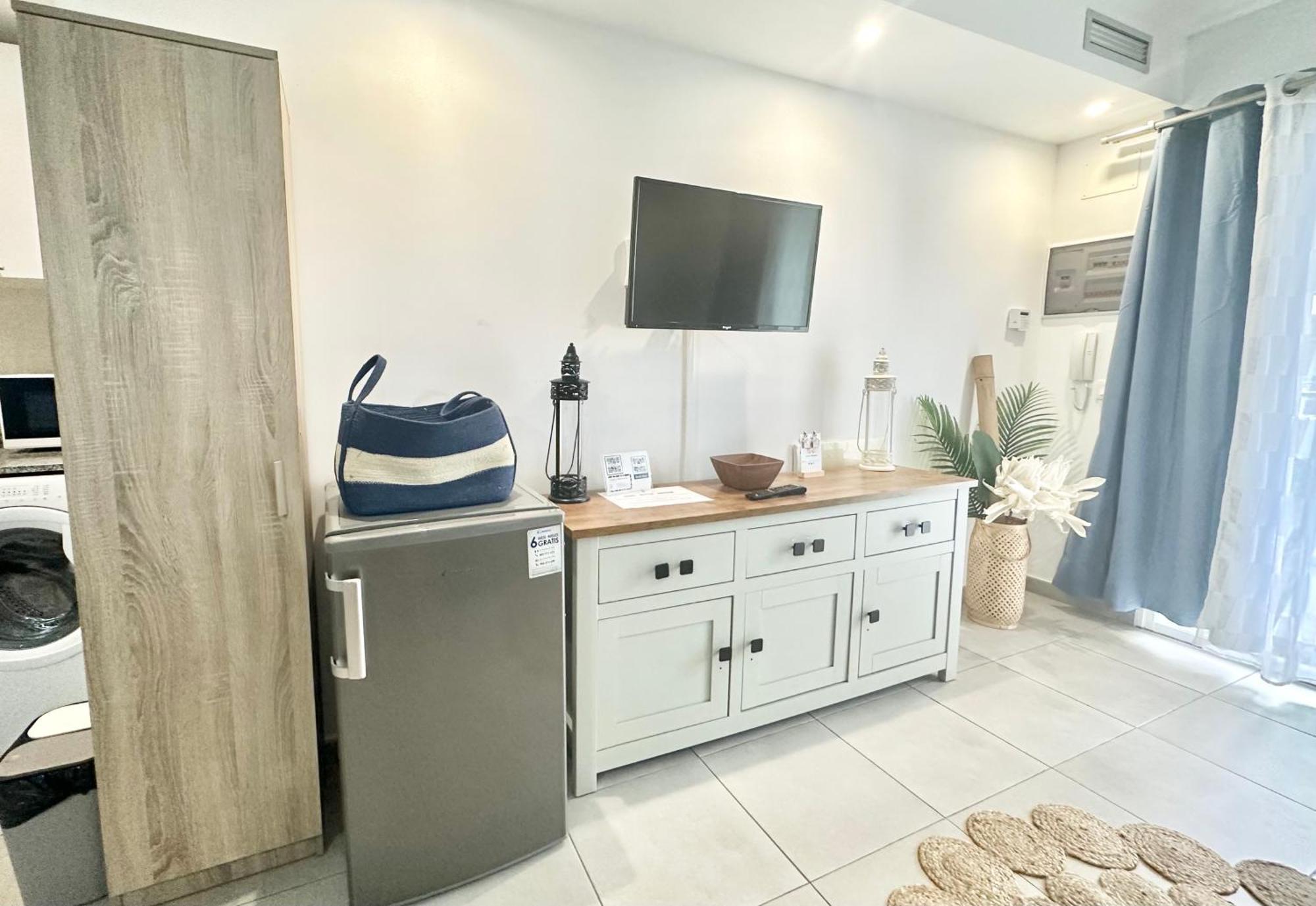 Basa Paradise - Piscina, Terraza, Wifi Y Parking Corralejo Luaran gambar